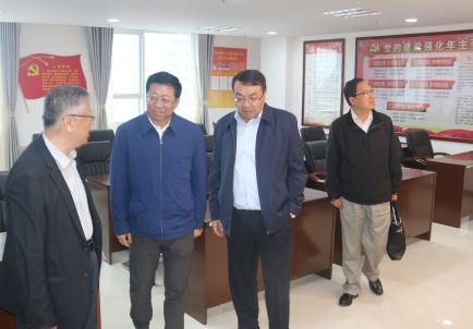 青海省副省長、省國資委黨委書記、主任王黎明，蒞臨省物產(chǎn)集團(tuán)調(diào)研指導(dǎo)工作