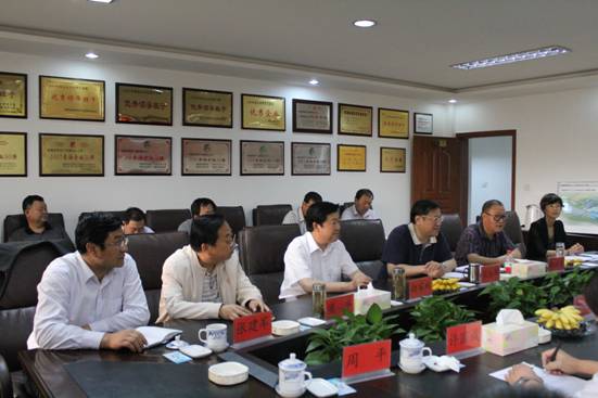 省委常委、副省長駱玉林實(shí)地考察物產(chǎn)集團(tuán)“雙百”行動重點(diǎn)項(xiàng)目
